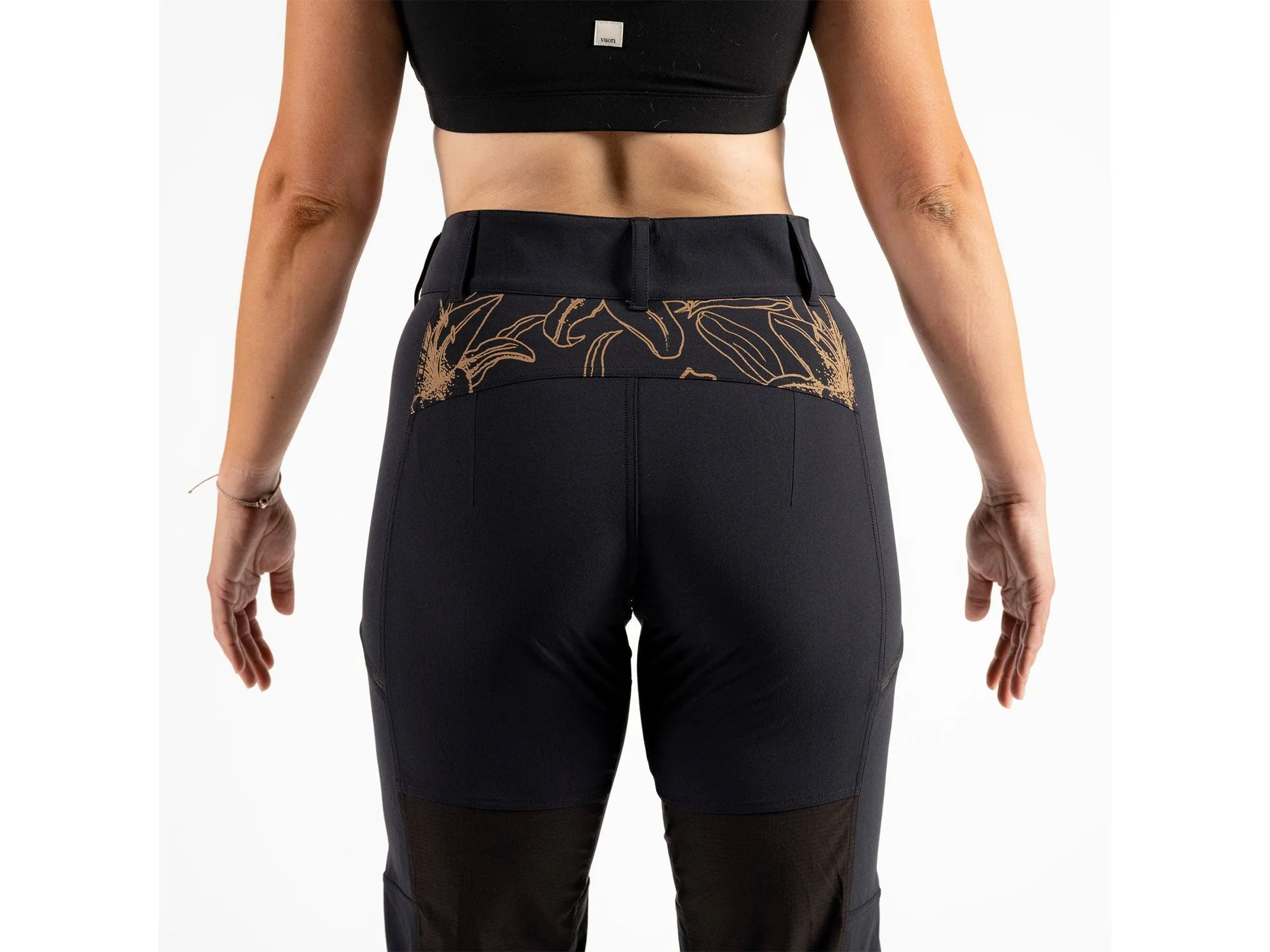 Freyah Pant