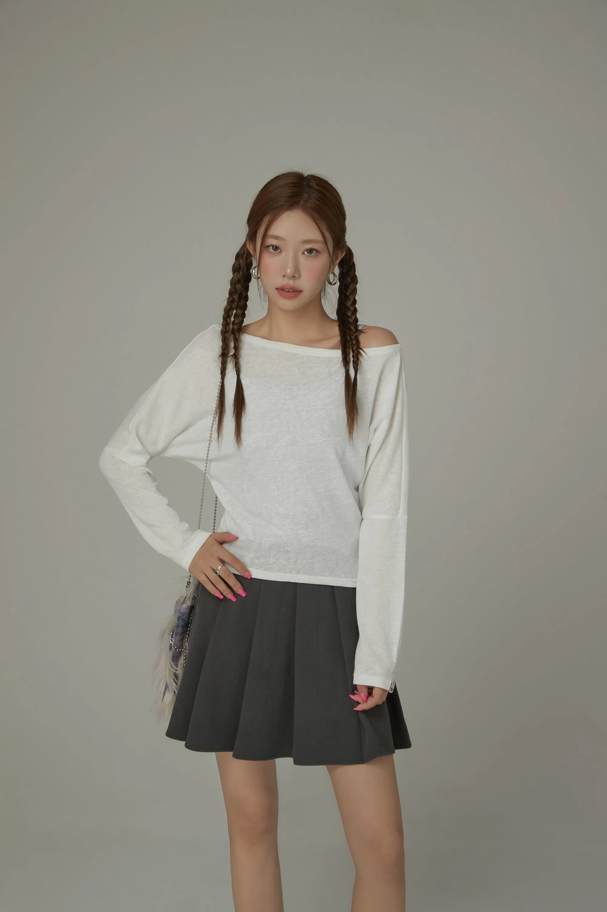 Off The Shoulder Loosefit Long Sleeve Basic T-Shirt