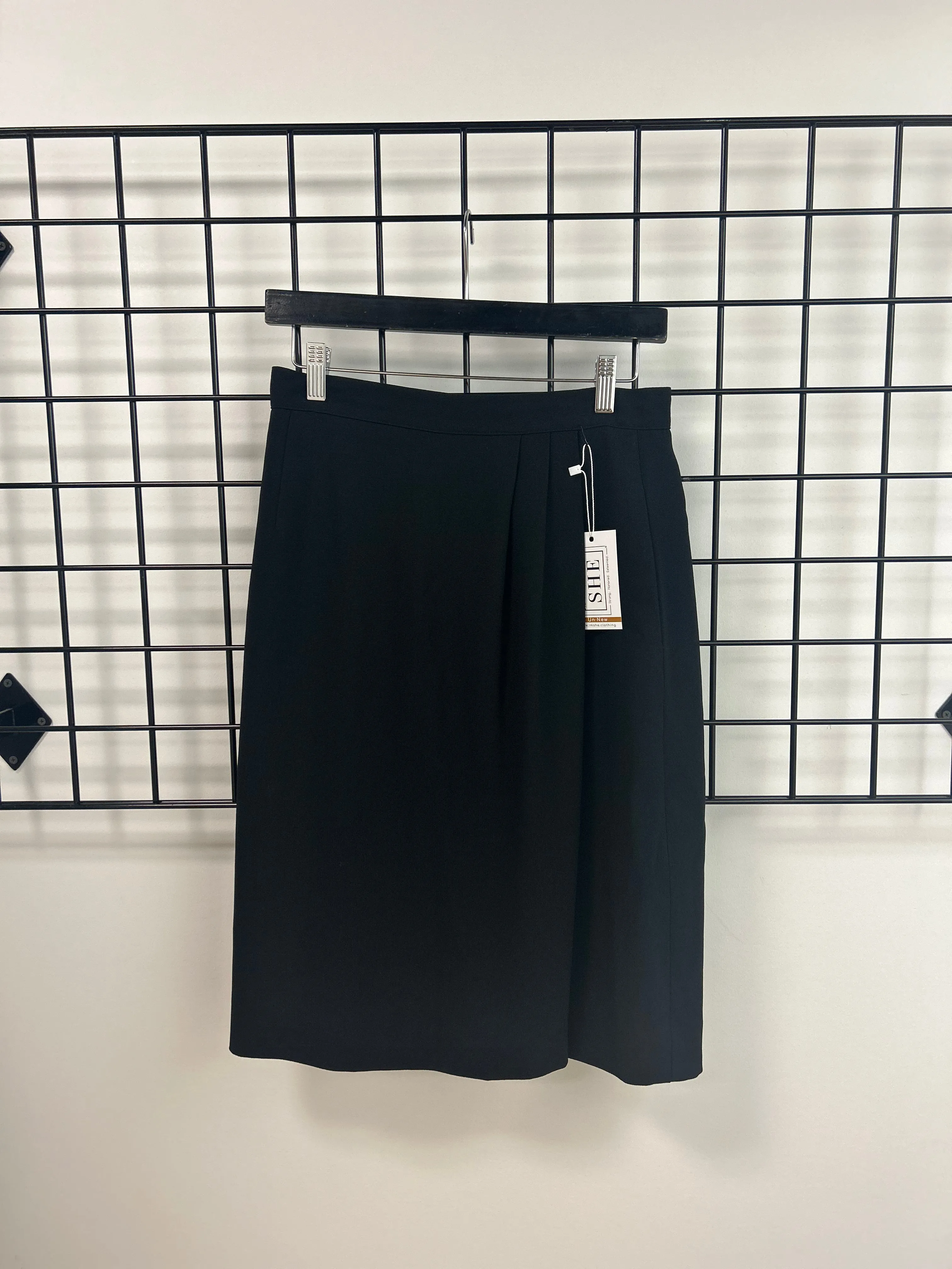 Size 10 Pleated Pencil Skirt